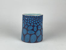 Load image into Gallery viewer, Rocky Vase.