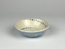 Load image into Gallery viewer, Swirl little  bowls
